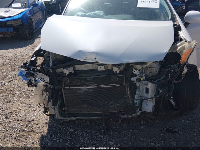 Продажа на аукционе авто 2013 Toyota Prius V Five, vin: JTDZN3EU0D3198315, номер лота: 46079797