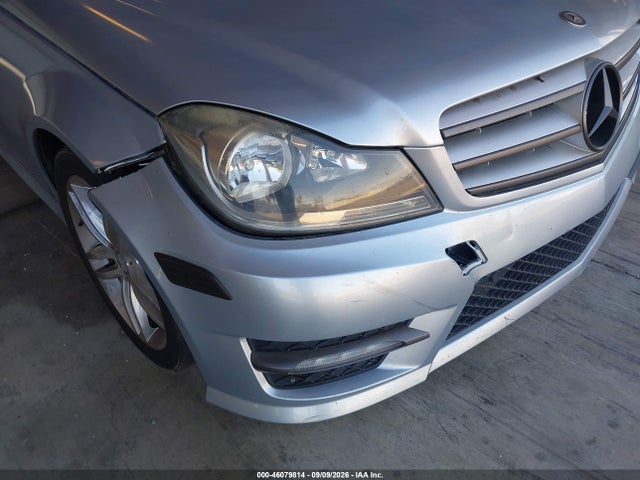 46079814 :رقم المزاد ، WDDGF4HB4DA861682 vin ، 2013 Mercedes-benz C 250 Sport مزاد بيع