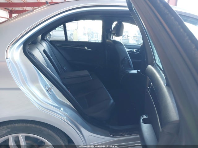 46079814 :رقم المزاد ، WDDGF4HB4DA861682 vin ، 2013 Mercedes-benz C 250 Sport مزاد بيع