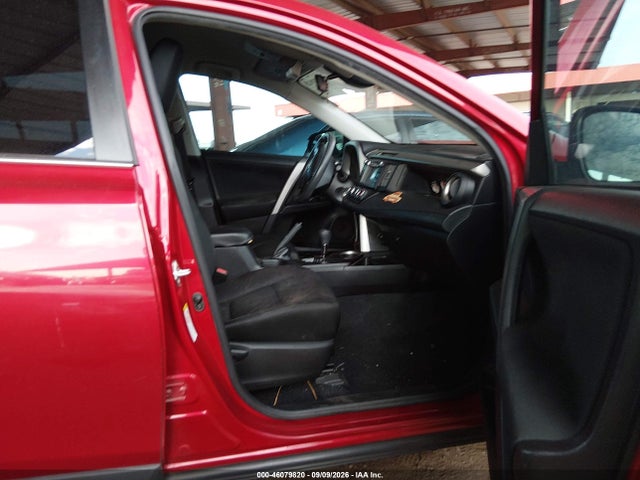 46079820 :رقم المزاد ، 2T3BFREVXHW624315 vin ، 2017 Toyota Rav4 Le مزاد بيع