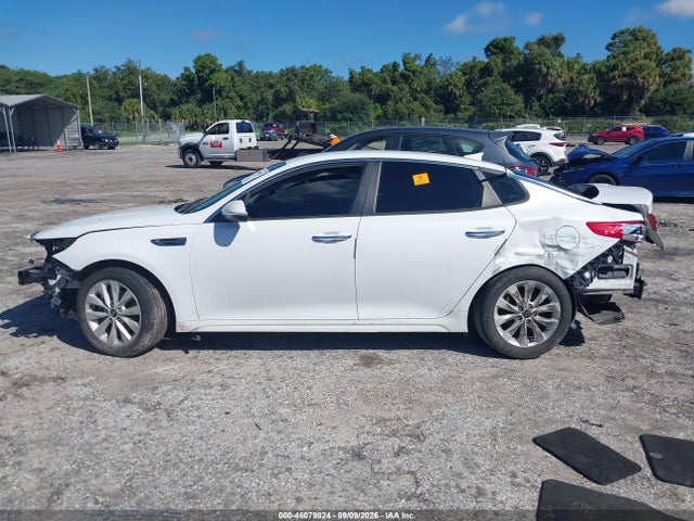 Aukcja sprzedaży 2017 Kia Optima Lx, vin: 5XXGT4L38HG132338, numer aukcji: 46079824