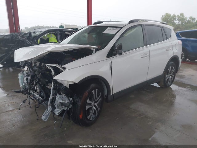 Продажа на аукционе авто 2017 Toyota Rav4 Le, vin: JTMZFREV1HJ109958, номер лота: 46079840