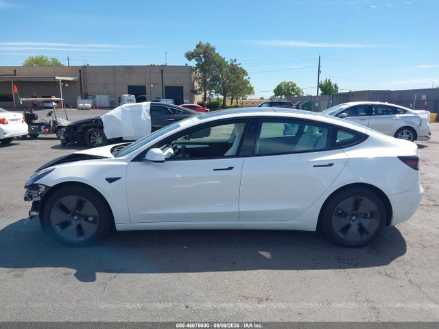 46079900 :رقم المزاد ، 5YJ3E1EB9NF124470 vin ، 2022 Tesla Model 3 Long Range Dual Motor All-wheel Drive مزاد بيع
