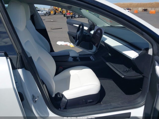 46079900 :رقم المزاد ، 5YJ3E1EB9NF124470 vin ، 2022 Tesla Model 3 Long Range Dual Motor All-wheel Drive مزاد بيع