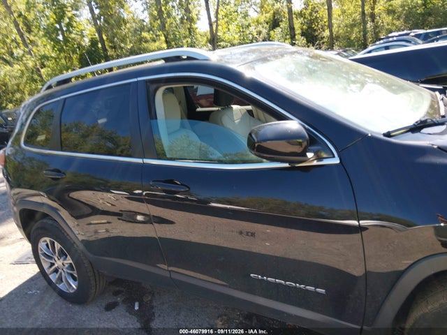 2021 Jeep Cherokee Latitude Lux 4x4 მანქანა იყიდება აუქციონზე, vin: 1C4PJMMX2MD185693, აუქციონის ნომერი: 46079916