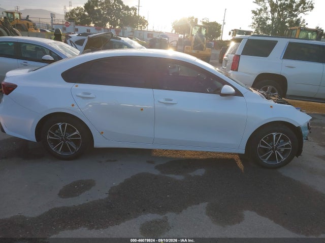 KIA Forte Lxs 2023 3KPF24AD2PE598879 Image 14