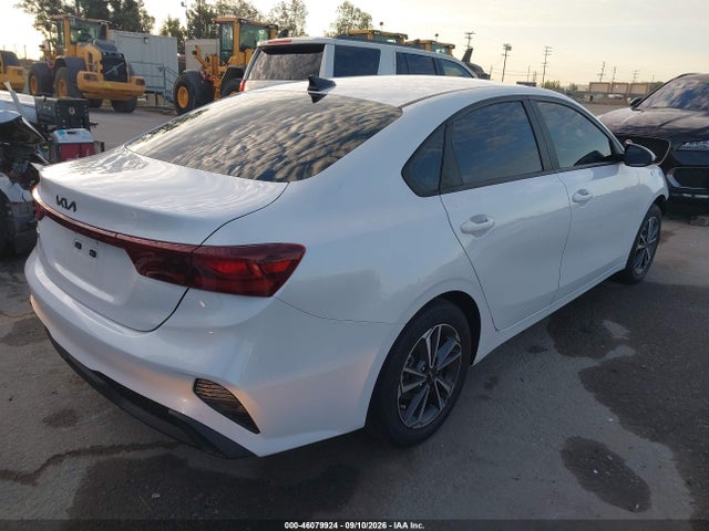 KIA Forte Lxs 2023 3KPF24AD2PE598879 Image 4