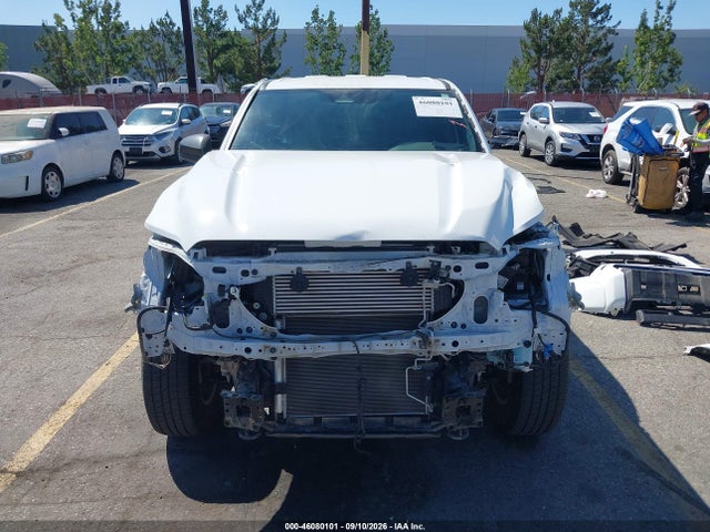 Toyota 4RUNNER SR5 2025 JTEVA5BR2S5030999 Image 13