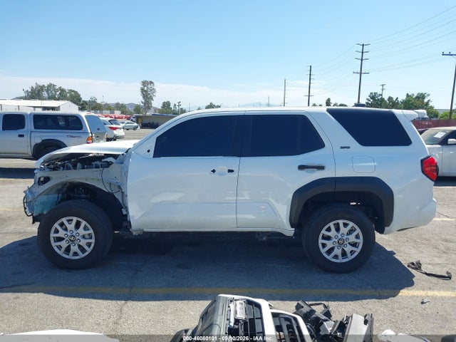 Toyota 4RUNNER SR5 2025 JTEVA5BR2S5030999 Image 15