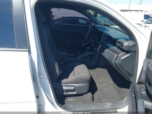Toyota 4RUNNER SR5 2025 JTEVA5BR2S5030999 Image 5