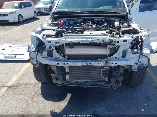 Toyota 4RUNNER SR5 2025 JTEVA5BR2S5030999 Image 6