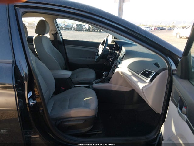 5NPD74LF4HH148784 Hyundai ELANTRA SE