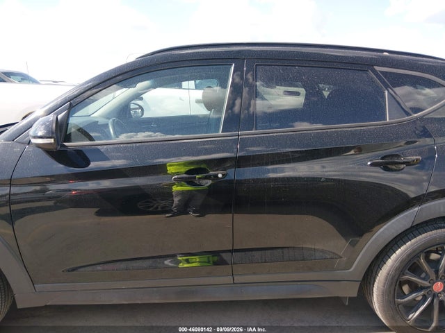 2017 Hyundai Tucson Night მანქანა იყიდება აუქციონზე, vin: KM8J33A27HU522413, აუქციონის ნომერი: 46080142