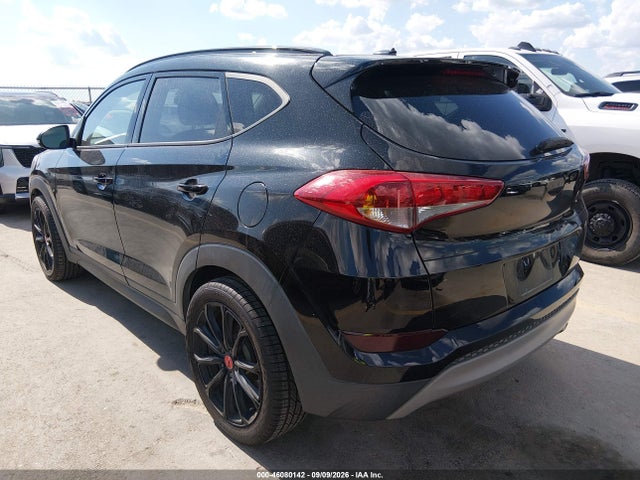 2017 Hyundai Tucson Night მანქანა იყიდება აუქციონზე, vin: KM8J33A27HU522413, აუქციონის ნომერი: 46080142