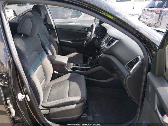 2017 Hyundai Tucson Night მანქანა იყიდება აუქციონზე, vin: KM8J33A27HU522413, აუქციონის ნომერი: 46080142
