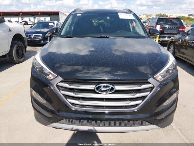 2017 Hyundai Tucson Night მანქანა იყიდება აუქციონზე, vin: KM8J33A27HU522413, აუქციონის ნომერი: 46080142