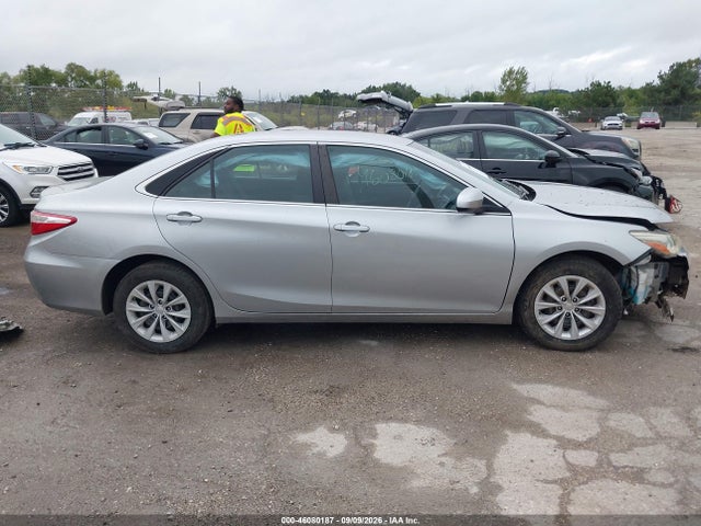 Aukcja sprzedaży 2015 Toyota Camry Le, vin: 4T4BF1FK9FR477003, numer aukcji: 46080187