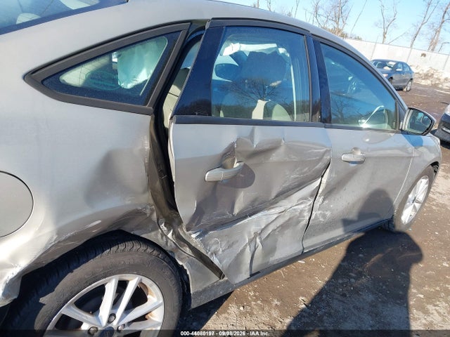 46080197 :رقم المزاد ، 1FADP3F25FL338286 vin ، 2015 Ford Focus Se مزاد بيع