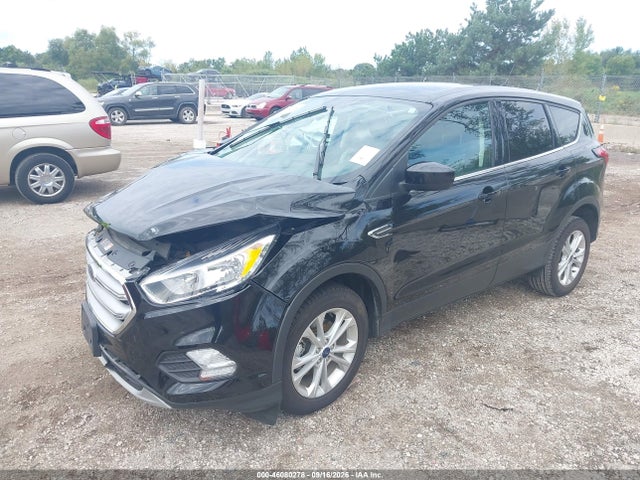 46080278 :رقم المزاد ، 1FMCU0GD5KUB22306 vin ، 2019 Ford Escape Se مزاد بيع