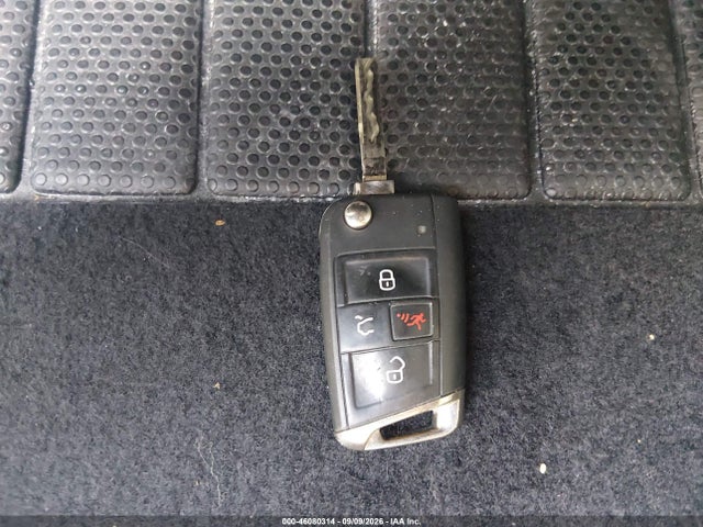 46080314 :رقم المزاد ، 3VV1B7AX3MM127817 vin ، 2021 Volkswagen Tiguan 2.0t S مزاد بيع