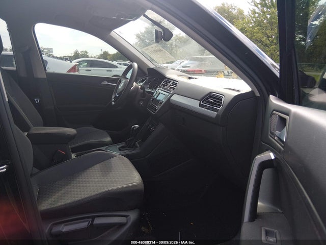 46080314 :رقم المزاد ، 3VV1B7AX3MM127817 vin ، 2021 Volkswagen Tiguan 2.0t S مزاد بيع