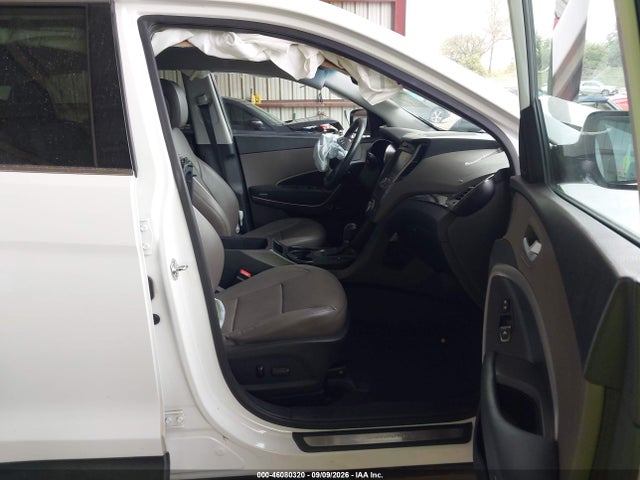 Продаж на аукціоні авто 2015 Hyundai Santa Fe Sport 2.4l, vin: 5XYZU3LB1FG242776, номер лоту: 46080320