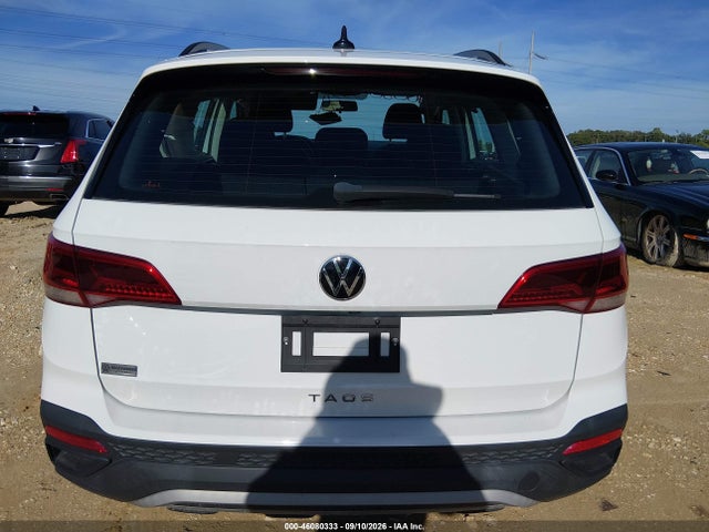 2022 Volkswagen Taos 1.5t S მანქანა იყიდება აუქციონზე, vin: 3VVCX7B28NM015688, აუქციონის ნომერი: 46080333