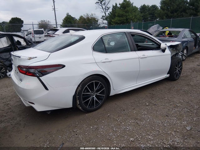 Auction sale of the 2022 Toyota Camry Se Hybrid, vin: 4T1S31AK4NU585263, lot number: 46080365