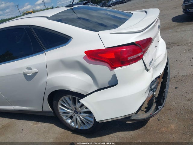 46080427 :رقم المزاد ، 1FADP3J25GL236365 vin ، 2016 Ford Focus Titanium مزاد بيع