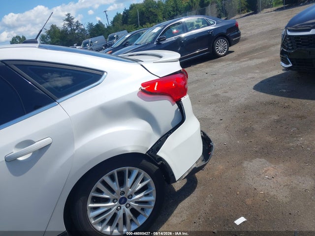 46080427 :رقم المزاد ، 1FADP3J25GL236365 vin ، 2016 Ford Focus Titanium مزاد بيع