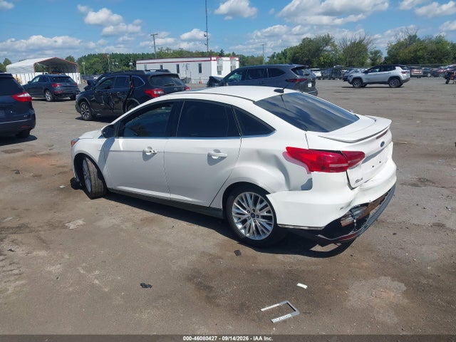 46080427 :رقم المزاد ، 1FADP3J25GL236365 vin ، 2016 Ford Focus Titanium مزاد بيع