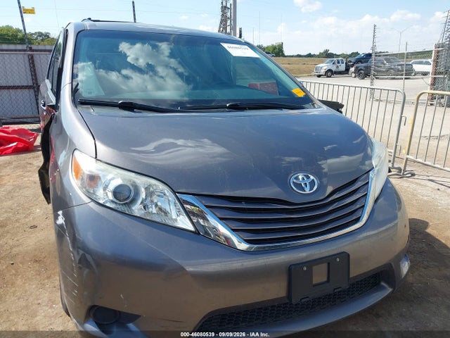 Продажа на аукционе авто 2015 Toyota Sienna Le 8 Passenger, vin: 5TDKK3DC7FS603493, номер лота: 46080539