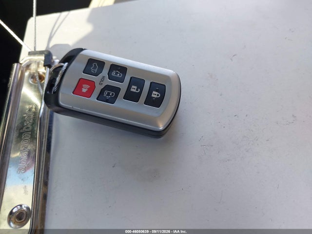 46080639 :رقم المزاد ، 5TDYZ3DC9LS038584 vin ، 2020 Toyota Sienna Xle مزاد بيع