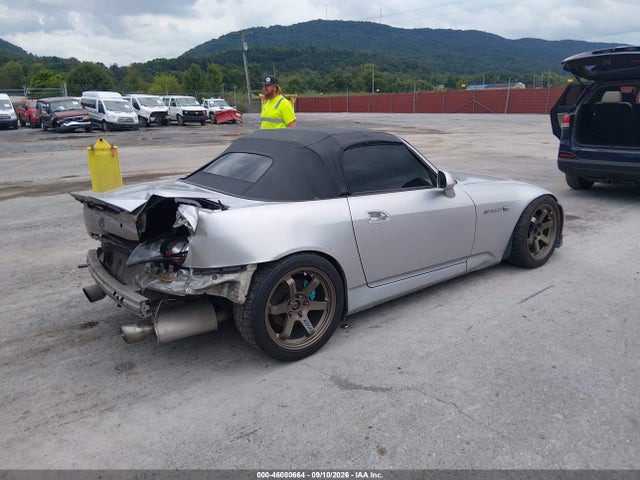 Auction sale of the 2003 Honda S2000, vin: JHMAP11403T005823, lot number: 46080664