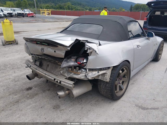 Auction sale of the 2003 Honda S2000, vin: JHMAP11403T005823, lot number: 46080664