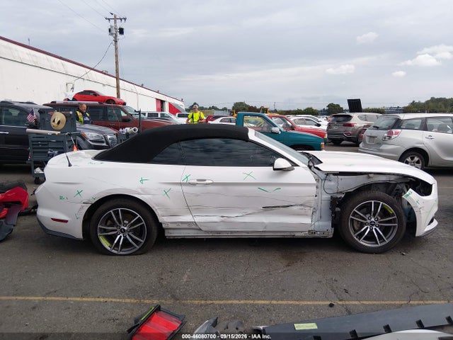 Ford Mustang Ecoboost Premium 2017 1FATP8UH6H5214969 Image 14
