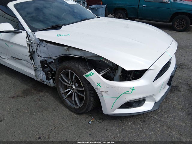 Ford Mustang Ecoboost Premium 2017 1FATP8UH6H5214969 Image 18