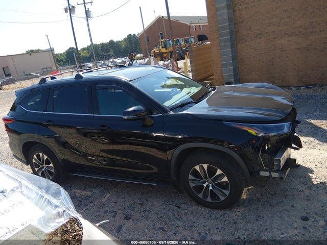 Aukcja sprzedaży 2021 Toyota Highlander Xle, vin: 5TDGZRAH1MS521700, numer aukcji: 46080705