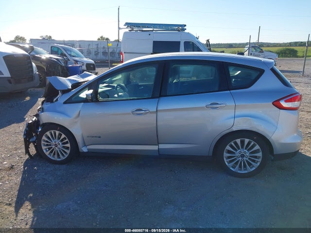 46080716 :رقم المزاد ، 1FADP5AU8HL100648 vin ، 2017 Ford C-max Hybrid Se مزاد بيع