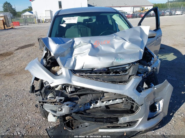 46080716 :رقم المزاد ، 1FADP5AU8HL100648 vin ، 2017 Ford C-max Hybrid Se مزاد بيع