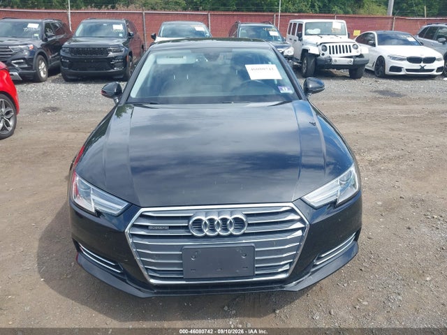 Продажа на аукционе авто 2017 Audi A4 2.0t Premium, vin: WAUANAF44HN015134, номер лота: 46080742