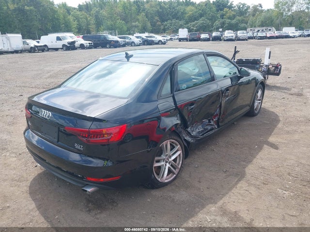 Продажа на аукционе авто 2017 Audi A4 2.0t Premium, vin: WAUANAF44HN015134, номер лота: 46080742