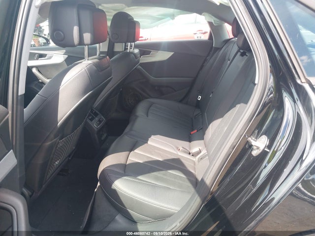 Продажа на аукционе авто 2017 Audi A4 2.0t Premium, vin: WAUANAF44HN015134, номер лота: 46080742