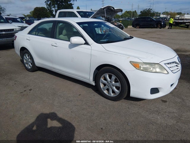 2010 Toyota Camry Le მანქანა იყიდება აუქციონზე, vin: 4T1BF3EK4AU558202, აუქციონის ნომერი: 46080744