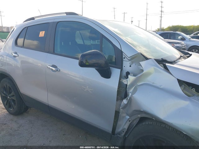 3GNCJLSB0KL334570 Chevrolet Trax Lt