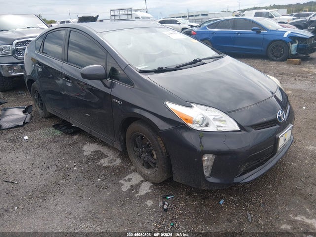 Продажа на аукционе авто 2015 Toyota Prius Two, vin: JTDKN3DU8F1949369, номер лота: 46080808