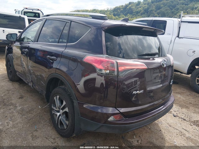 2017 Toyota Rav4 Le მანქანა იყიდება აუქციონზე, vin: 2T3BFREV5HW610399, აუქციონის ნომერი: 46080813