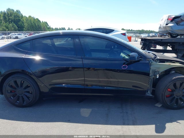 5YJ3E1EB2JF097011 Tesla Model 3 Long Range/performance