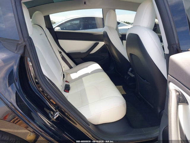 5YJ3E1EB2JF097011 Tesla Model 3 Long Range/performance