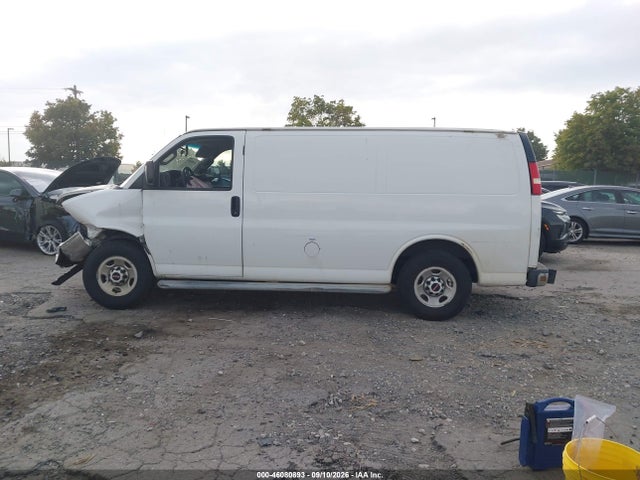 GMC Savana 2500 Work Van 2016 1GTW7AFF5G1901778 Image 14